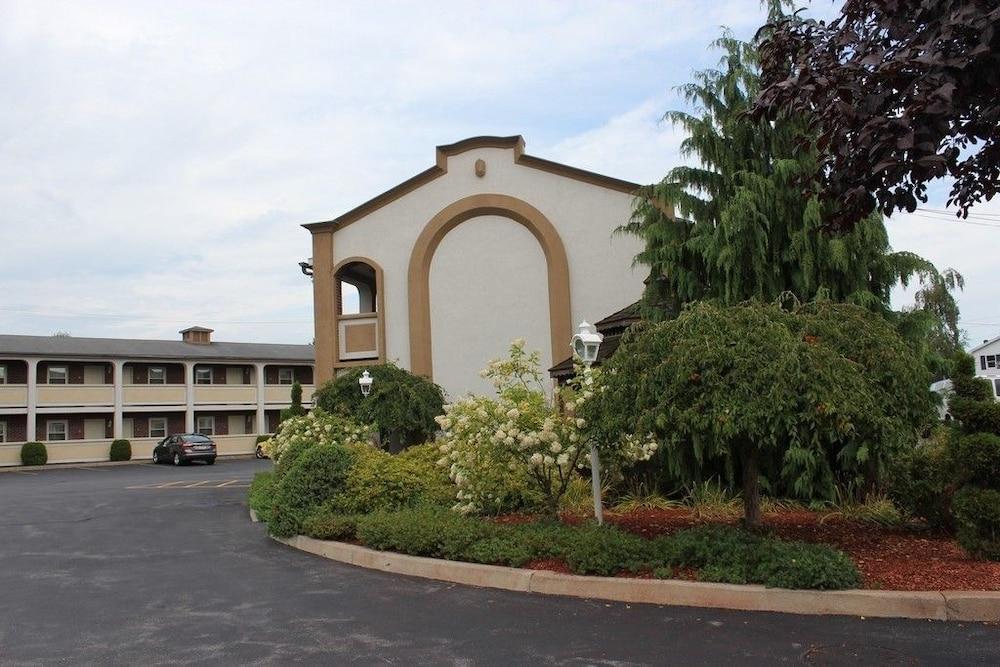 Aderi Hotel Near Bucknell University Lewisburg Exterior photo